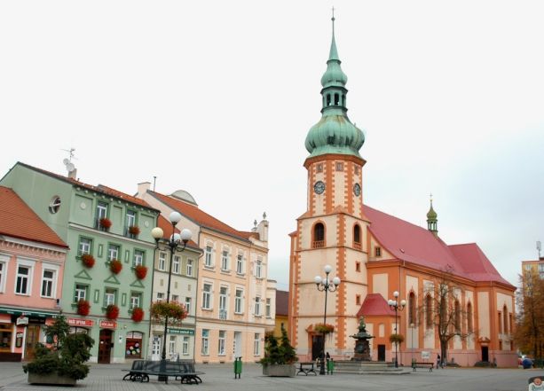 image:Image 9/source/orig/8696_farni-kostel-sv--jakuba-vetsiho.jpg