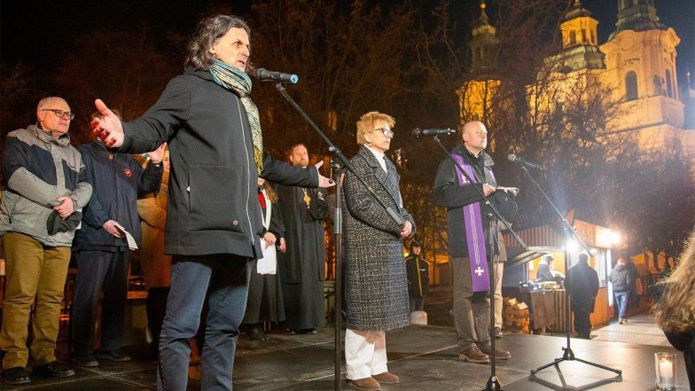 image:Image 9/source/orig/8965_5376_0_844.jpeg