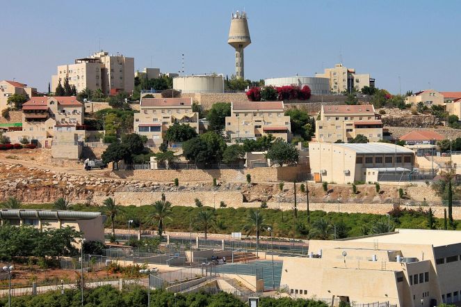 image:Image 90/source/orig/89933_ma-ale-adumim-06.JPG