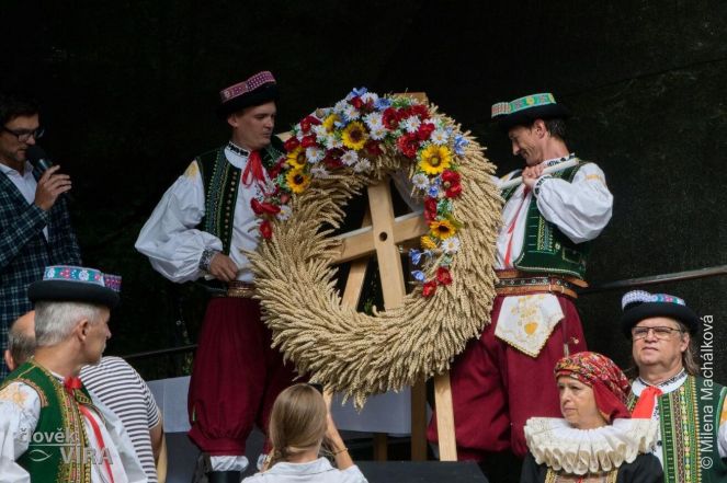 image:Image 92/source/orig/91226_74881_0_260822-dozinky-kromeriz-00.jpg
