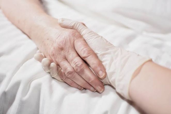 image:Image 92/source/orig/91273_los-hospitales-residencias-de-ancianos-e-instituciones-de-cuidados-paliativos-catolicos-no-tendran-que-facilitar-automaticamente-la-eutanasia-o-el-suicidio-asistido-en-sus-instalaciones.jpg