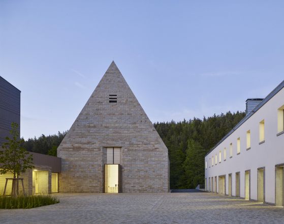image:Image 94/source/orig/93416_bruckner-bruckner-architekten-constantin-meyer-begegnungsstatte-haus-johannisthal.jpg